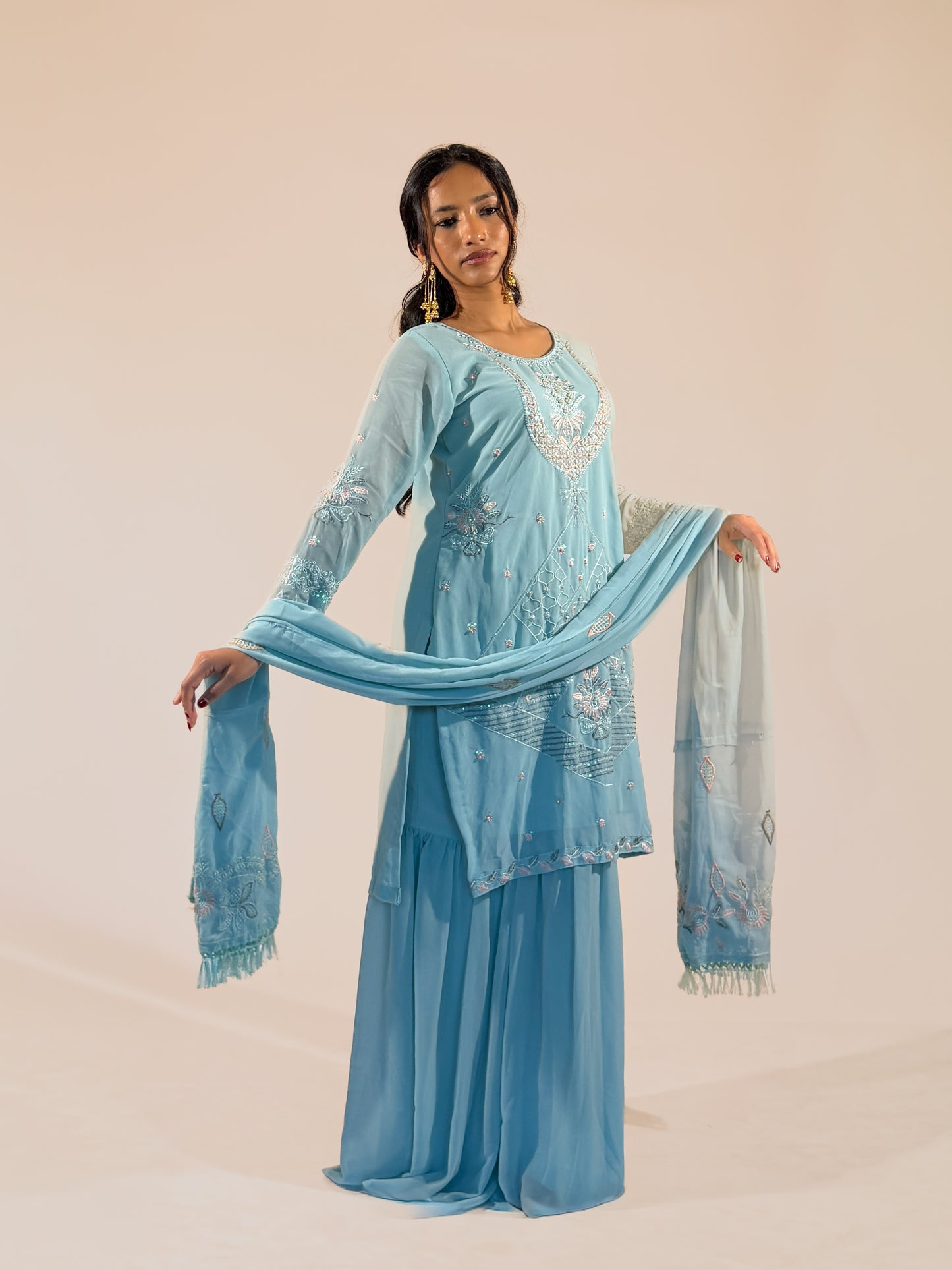 Ariya Salwar Suit