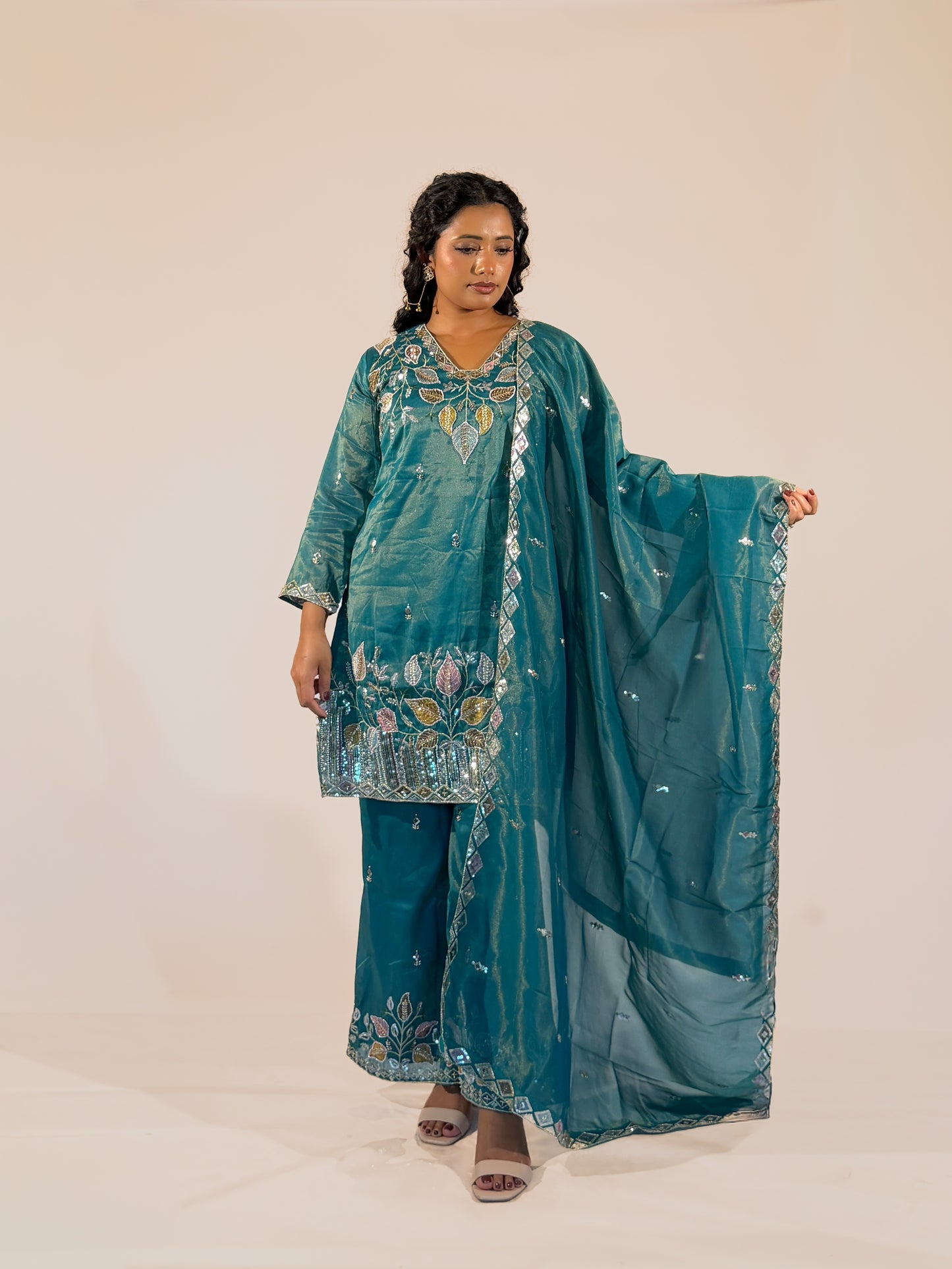 Ira Salwar Suit