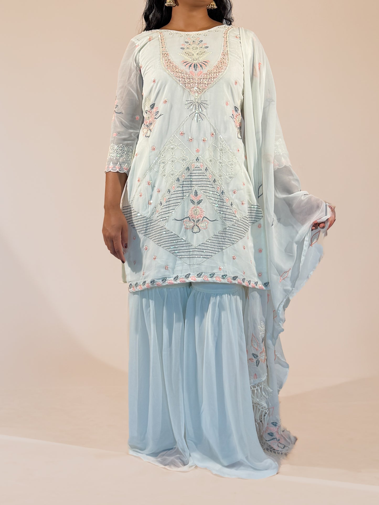 Ariya Salwar Suit