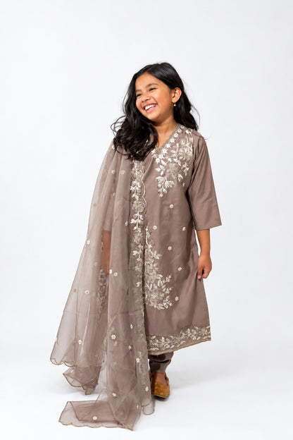 Kiara Kurta