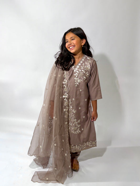 Kiara Kurta